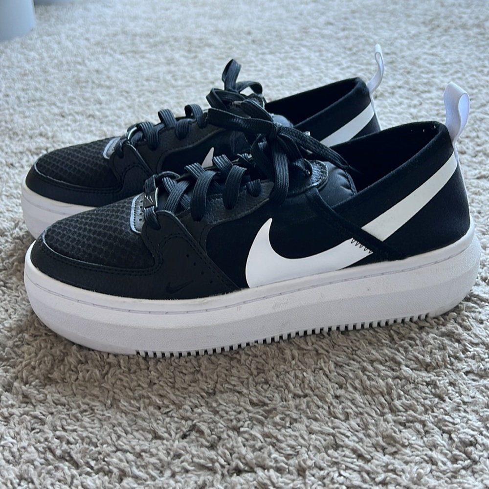 Nike Court Vision Alta women’s size 9